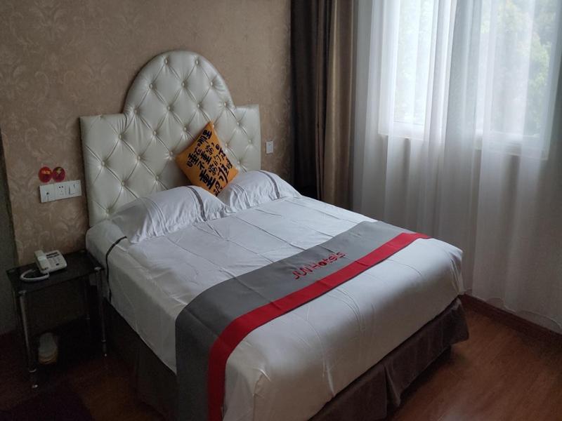 Jun Chongming Xuegong Road Meizhou Road